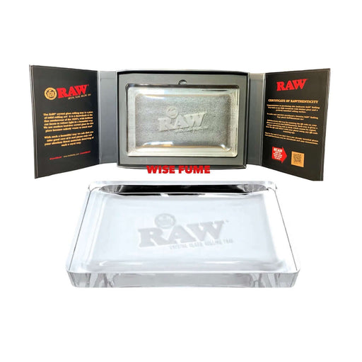 Caja donde viene la charola de cristal de RAW para liar tus porros o cigarros