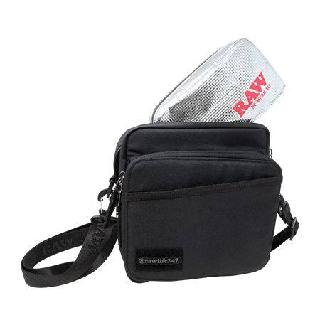 La Day Bag de RAW es una mochila de viaje a prueba de olor (Smell Proof) y resistente al agua