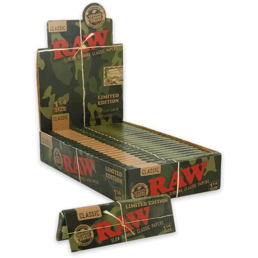 RAW Classic Camo de Edición Limitada en caja de 24 piezas con libros de 50 hojas cada uno